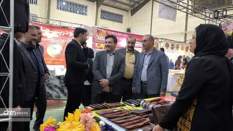 جشنواره انار و پسته تفت با استقبال پرشور مردم به کار خود پایان داد