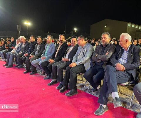 جشنواره انار و پسته تفت با استقبال پرشور مردم به کار خود پایان داد