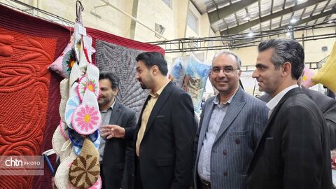 جشنواره انار و پسته تفت با استقبال پرشور مردم به کار خود پایان داد