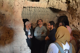 بازدید مدیرکل میراث‌فرهنگی استان از کارگاه بازخوانی روابط انسان و محیط در روستاهای تاریخی فهرج و خویدک