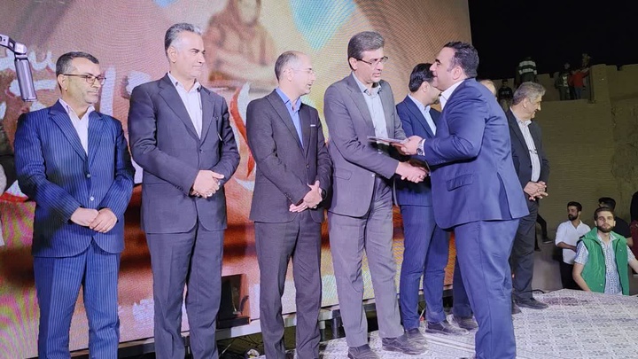 پایان دومین جشنواره نان میبد با تجلیل از نانوایان و هنرمندان نان‌پز