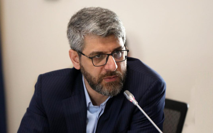 آغاز عملیات مهاجرت از کابل مسی به فیبر نوری در بازار تبریز/ بررسی اجرای پایلوت شبکه ارتباطی وای‌فای آفلودینگ برای حفظ منظر تاریخی/ لزوم تلفیق فناوری و میراث فرهنگی در مسیر توسعه ارتباطات بازار بزرگ تبریز