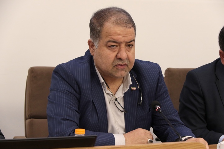 دولت چهاردهم توسعه متوازن استان‌ها را با تمرکز بر تکمیل پروژه‌های نیمه‌تمام دنبال می‌کند/ سیاست دولت، حرکت از وعده‌محوری به تعهدگرایی در مدیریت کشور است