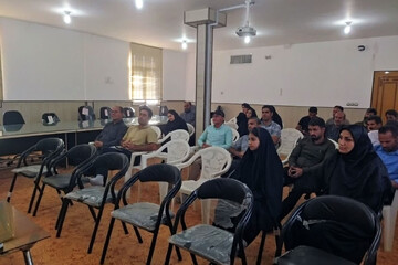 برگزاری نشست آموزشی، توجیهی  ویژه مدیران تأسیسات گردشگری شهرستان آران و بیدگل
