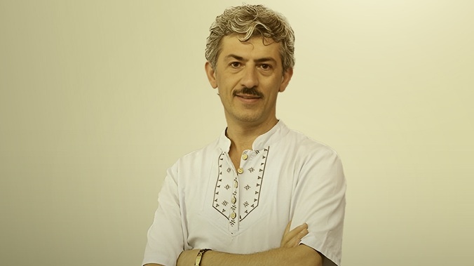 هنر بدون هویت بومی، از عمق و ماندگاری تهی است/ پاسداشت زبان مادری، نگاهبانی از هویت فرهنگی و تاریخی ایران است