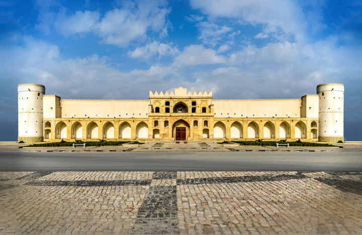 کاروانسرای مشیرالملک برازجان، یادگاری باشکوه از معماری قاجاری در جنوب ایران