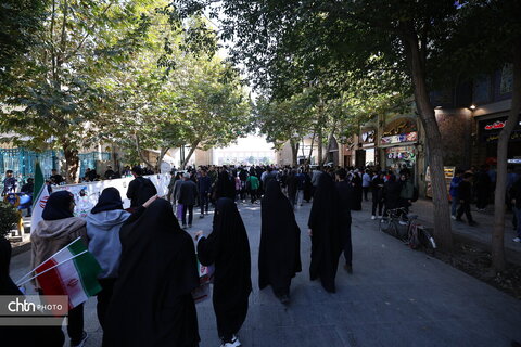 حضور باشکوه مردم اصفهان در راهپیمایی یوم‌الله ۱۳ آبان در میدان نقش جهان