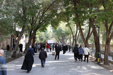 حضور باشکوه مردم اصفهان در راهپیمایی یوم‌الله ۱۳ آبان در میدان نقش جهان