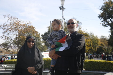 حاشیه های راهپیمایی13 آبان در تبریز