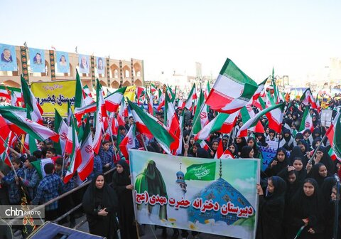 حماسه حضور در دل تاریخ؛ مردم دارالعباده در یوم‌الله ۱۳ آبان