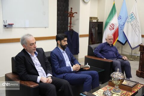 جلسه صندوق و هتل