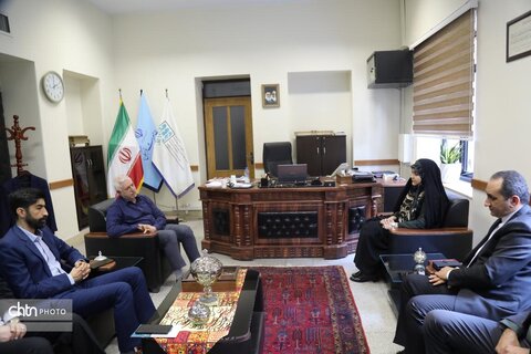 جلسه صندوق و هتل