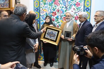 مشهد؛ پایلوت ملی توسعه صنایع‌دستی اقتصادی با محوریت طلا