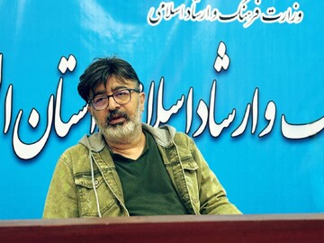 تئاتر با طومار و غوغا اجرا نمی‌شود/ فشار و حاشیه‌ای در کار نیست/ اینجا محل رقابت است نه تقسیم جوایز