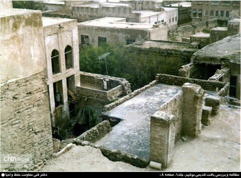 عکس‌های بافت قدیمی بوشهر، پنجره ای به گذشته اند، جایی که خانه‌های چوبی و بادگیرهای خاموش هنوز از شور زندگی در کنار دریا سخن می گویند.