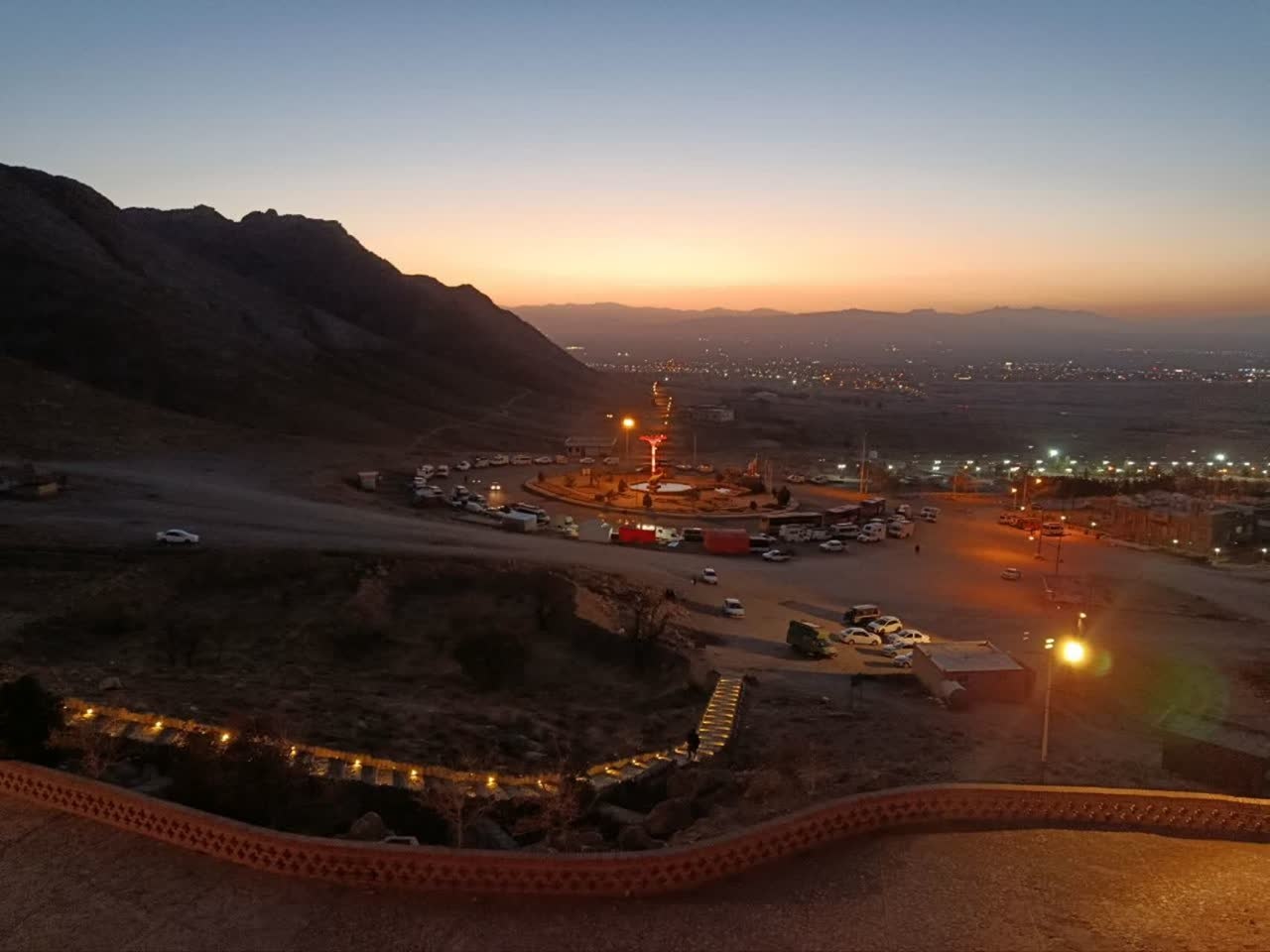 رونق گردشگری قاینات همزمان با گردش فصل‌ها