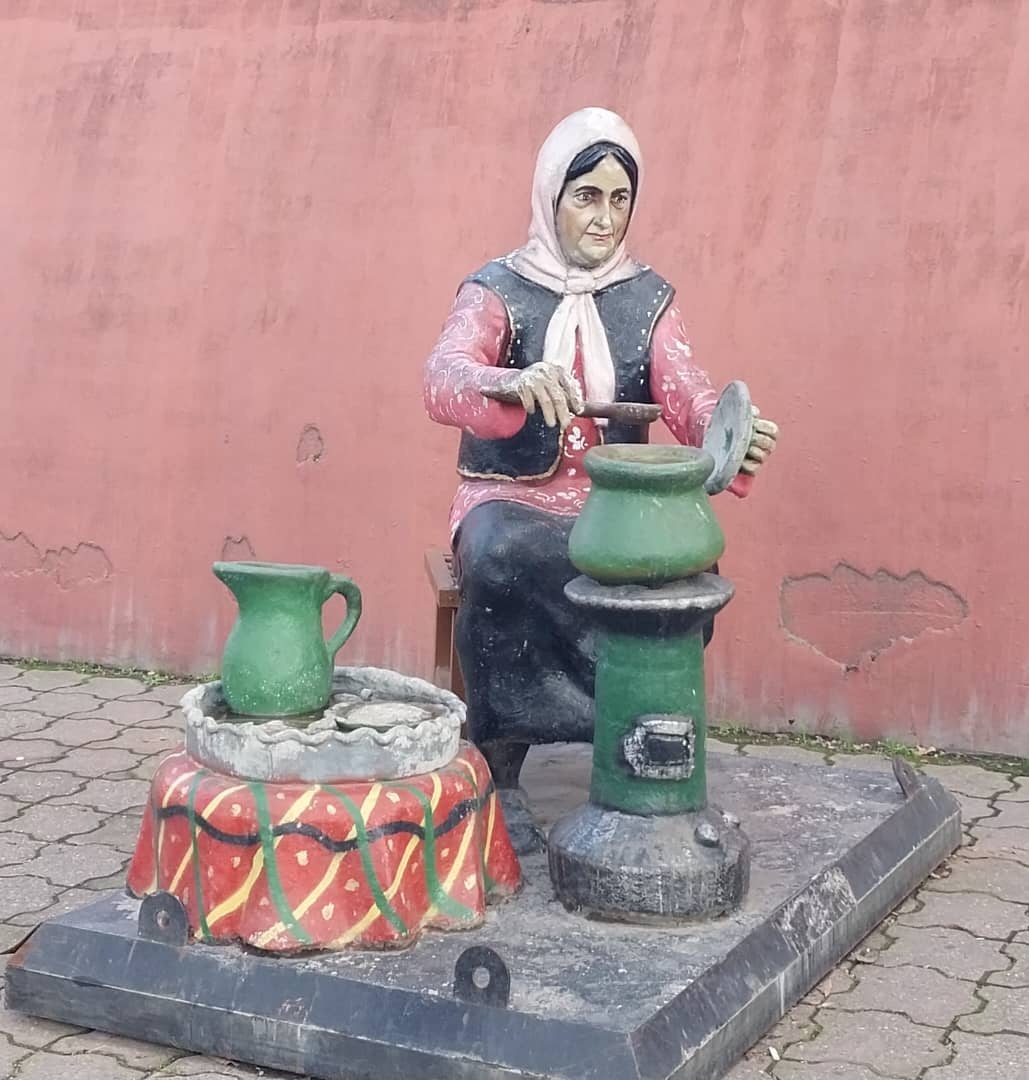 شهرداری رشت هنرهای سنتی گیلان را به خیابان آورد