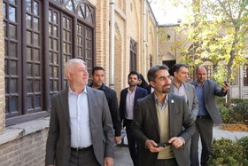 بازدید مدیرعامل صندوق احیاء از بناهای تاریخی کرمانشاه