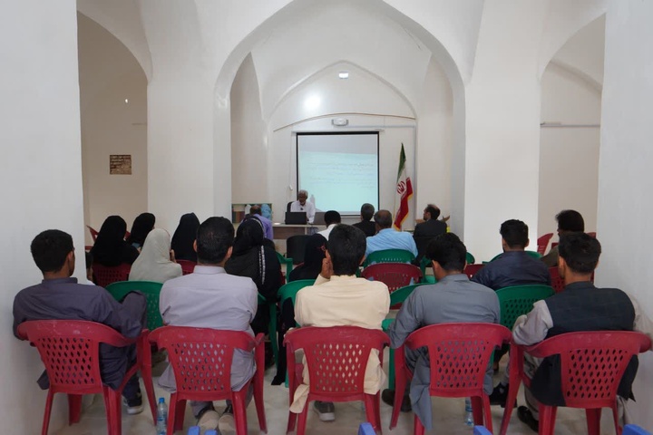 آغاز پویش اهدای کتاب به کتابخانه پایگاه میراث ملی بمپور در هفته فرهنگ عمومی