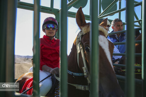 رقابت اسب‌های اصیل ترکمن در باغلق راز و جرگلان