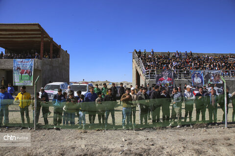 رقابت اسب‌های اصیل ترکمن در باغلق راز و جرگلان