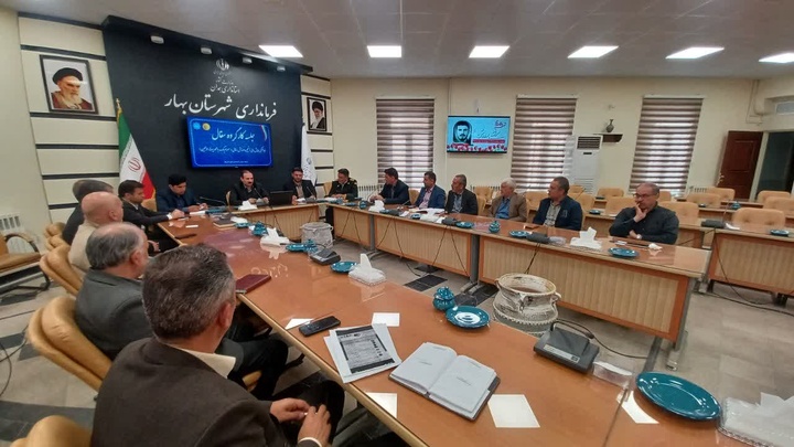 جلسه کارگروه سفال برای هماهنگی همایش ملی زنجیره ارزش سفال و سرامیک در لالجین برگزار شد