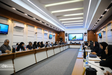 برگزاری نشست قائم مقام وزیر میراث فرهنگی با فعالان و انجمنهای میراث فرهنگی خورستان