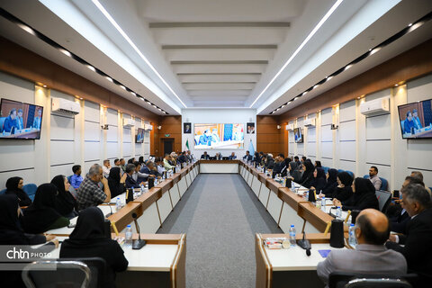 برگزاری نشست قائم مقام وزیر میراث فرهنگی با فعالان و انجمنهای میراث فرهنگی خورستان