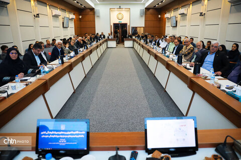 برگزاری نشست قائم مقام وزیر میراث فرهنگی با فعالان و انجمن‌های میراث فرهنگی خورستان