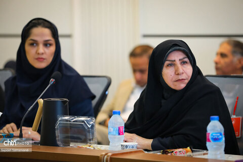 برگزاری نشست قائم مقام وزیر میراث فرهنگی با اصحاب رسانه خورستان