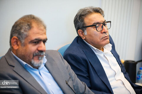 برگزاری نشست قائم مقام وزیر میراث فرهنگی با اصحاب رسانه خورستان