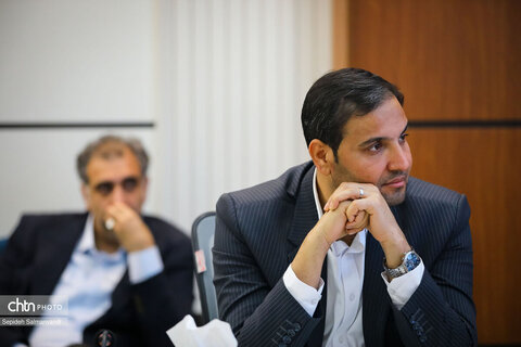 برگزاری نشست قائم مقام وزیر میراث فرهنگی با اصحاب رسانه خورستان