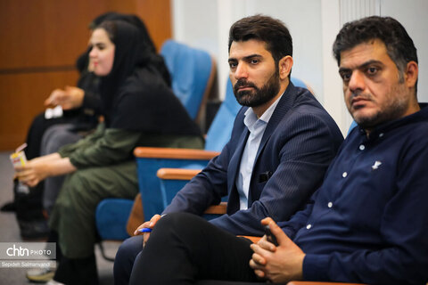 برگزاری نشست قائم مقام وزیر میراث فرهنگی با اصحاب رسانه خورستان