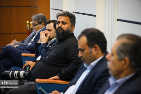 برگزاری نشست قائم مقام وزیر میراث فرهنگی با اصحاب رسانه خورستان