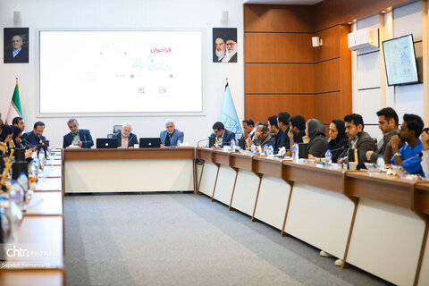 برگزاری نشست قائم مقام وزیر میراث فرهنگی با اصحاب رسانه خورستان