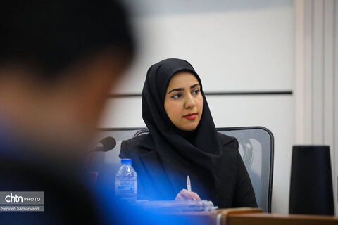 برگزاری نشست قائم مقام وزیر میراث فرهنگی با اصحاب رسانه خورستان