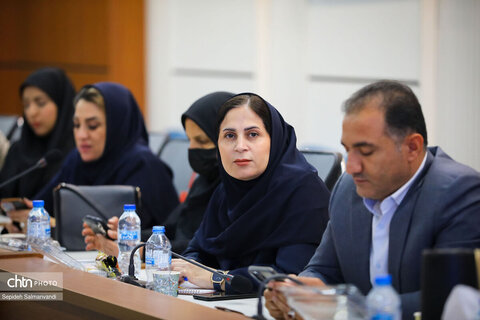 برگزاری نشست قائم مقام وزیر میراث فرهنگی با اصحاب رسانه خورستان