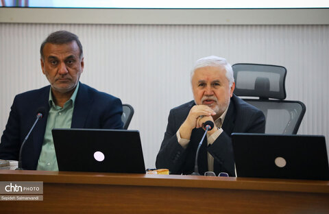 برگزاری نشست قائم مقام وزیر میراث فرهنگی با اصحاب رسانه خورستان