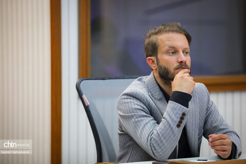 برگزاری نشست قائم مقام وزیر میراث فرهنگی با اصحاب رسانه خورستان