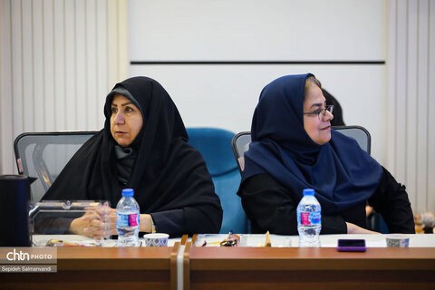 برگزاری نشست قائم مقام وزیر میراث فرهنگی با اصحاب رسانه خورستان