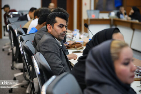 برگزاری نشست قائم مقام وزیر میراث فرهنگی با اصحاب رسانه خورستان