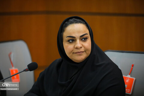 برگزاری نشست قائم مقام وزیر میراث فرهنگی با اصحاب رسانه خورستان