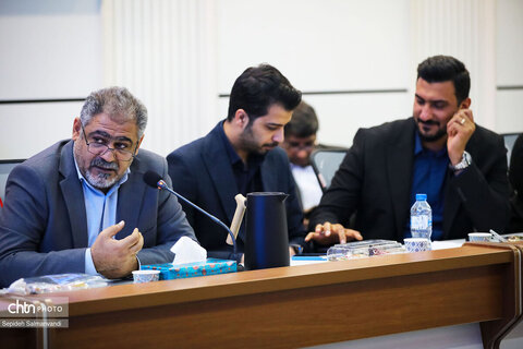 برگزاری نشست قائم مقام وزیر میراث فرهنگی با اصحاب رسانه خورستان