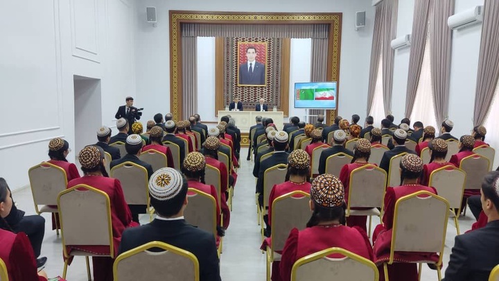 افزایش تعاملات همکاری با ترکمنستان در زمینه‌های گردشگری و علمی