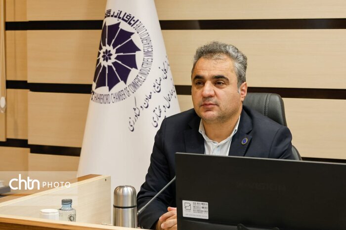 اتاق بازرگانی چهارمحال و بختیاری برای بهبود فضای کسب‌وکار در حوزه صنایع‌دستی استان کمک می‌کند