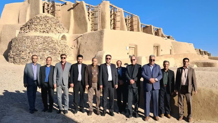 توسعه همکاری‌های صنعتی و گردشگری میان نیشابور و خواف با تأکید بر تکمیل زنجیره تولید فولاد و رونق اشتغال