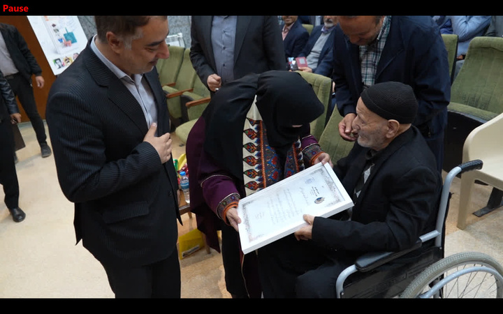 تجلیل از سفالگران جهان‌شهر لالجین