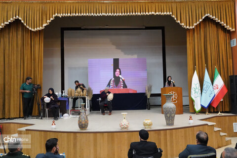 آیین افتتاحیه همایش ملی زنجیره ارزش سفال و سرامیک با محوریت لالجین