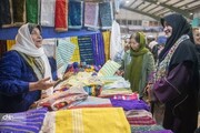 بازدید معاون صنایع‌دستی کشور از غرفه خراسان شمالی در نمایشگاه کرمانشاه