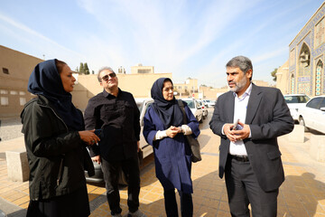 سفر رئیس مرکز تحقیقات راه، مسکن و شهرسازی به اصفهان